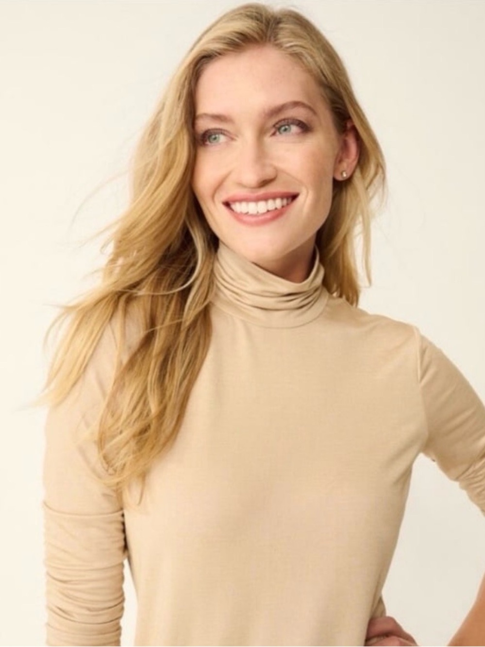 J. McLaughlin Metallic Gold Long Sleeve Nora Turtleneck top M Busines Casual - Picture 4 of 10
